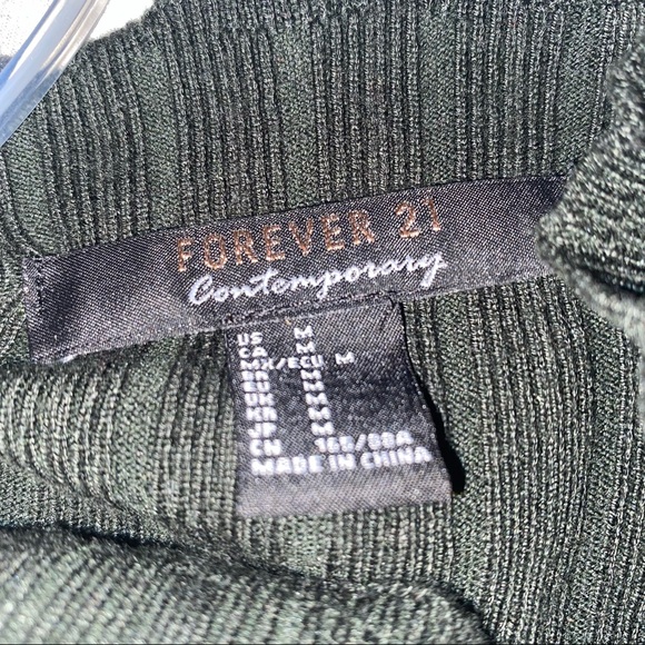 Fitted long sleeve turtleneck - Picture 4 of 4